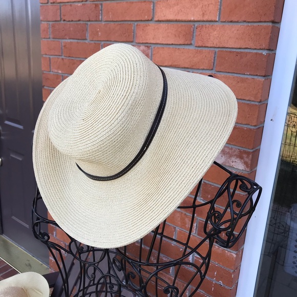 Women's Floppy Sun Pool Hat Merona Brand - Picture 2 of 4